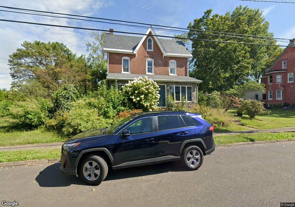 721 W 3rd St, Lansdale, PA 19446 - photo 1