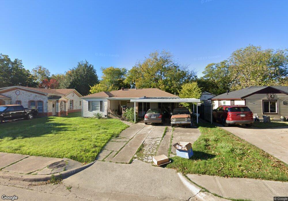 517 Cherokee Trace, Grand Prairie, TX 75051 - photo 1