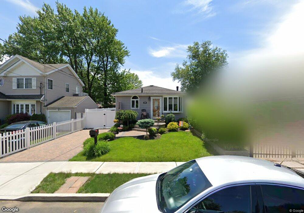 310 Montreal Ave, Staten Island, NY 10306 - photo 1