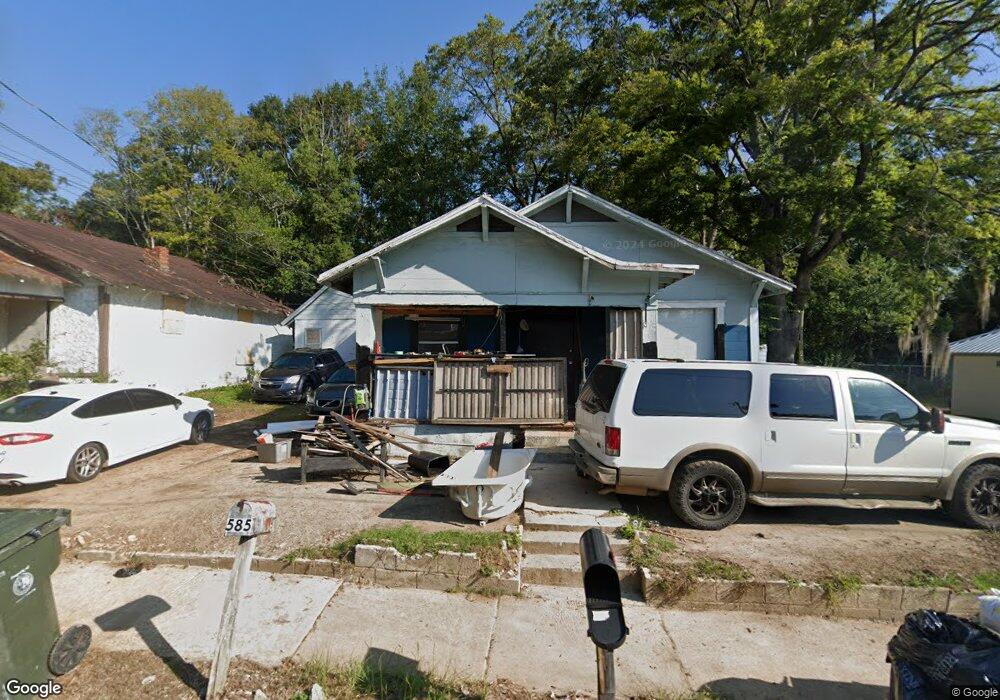 585 E Burdeshaw St, Dothan, AL 36303 - photo 1