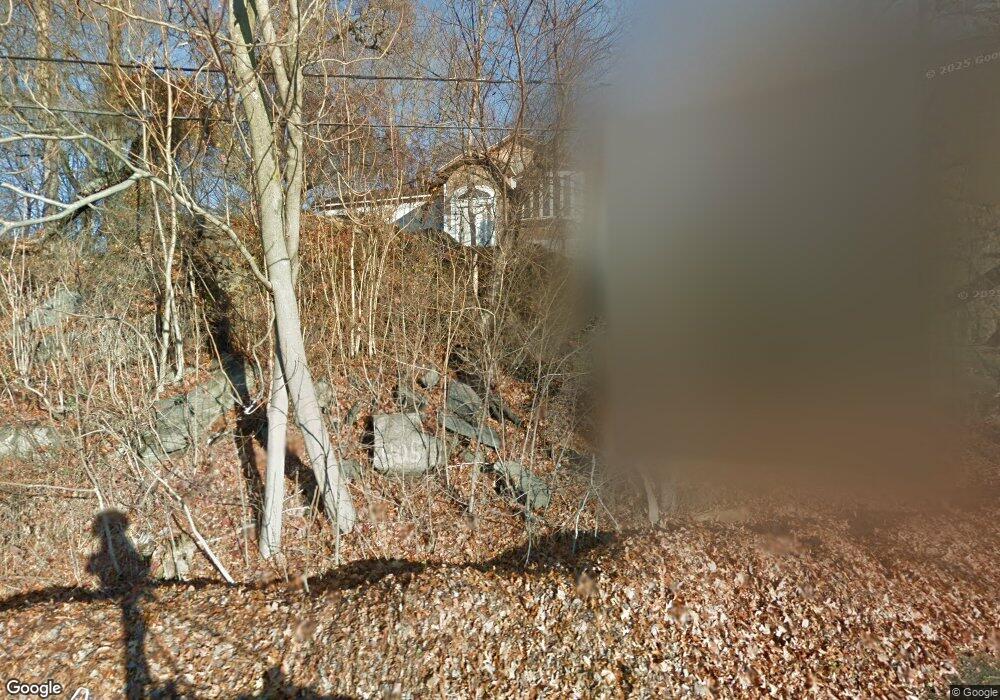 405 Broadbridge Rd, Bridgeport, CT 06610 - photo 1