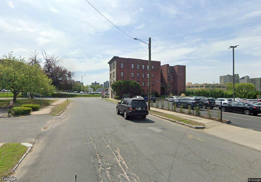 222 Carew St unit 3, Springfield, MA 01104 - photo 1