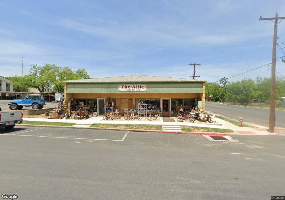 112 N Orange St, Fredericksburg, TX 78624 - photo 1