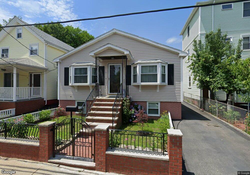 71 Oak St, Somerville, MA 02143 - photo 1