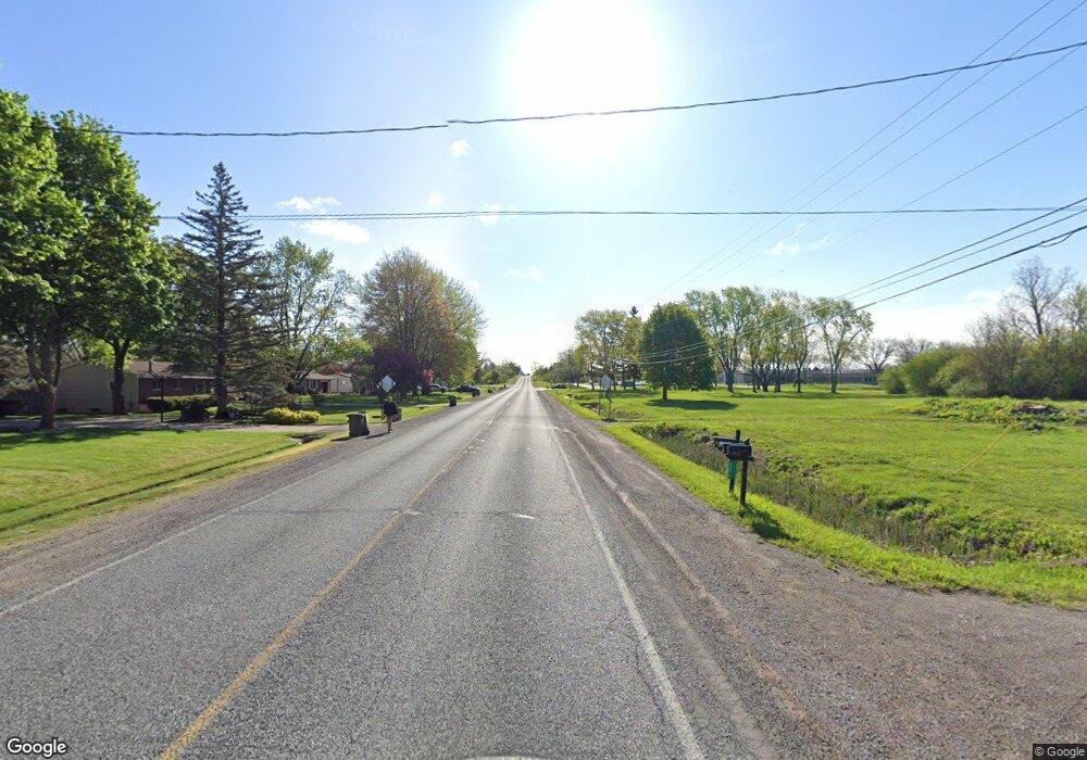 2480 W Maple Ave, Flint, MI 48507 - photo 1