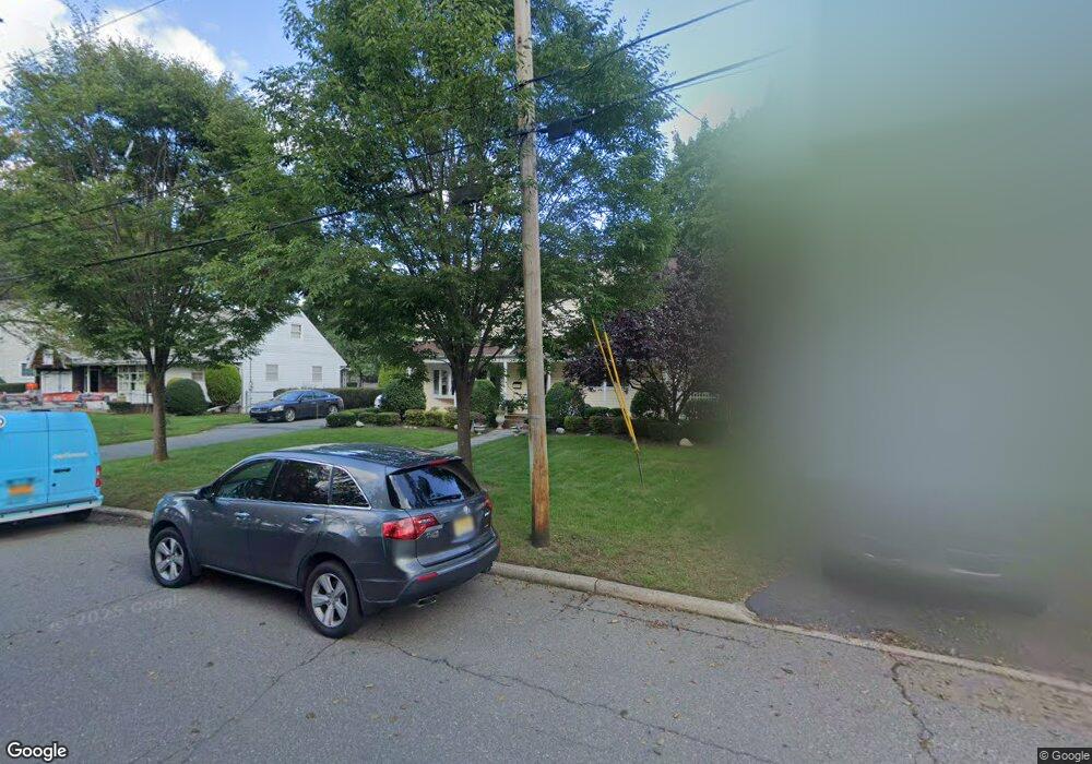 157 Garden Ave, Paramus, NJ 07652 - photo 1