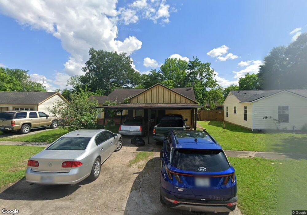 254 Lena Dr, Houston, TX 77022 - photo 1