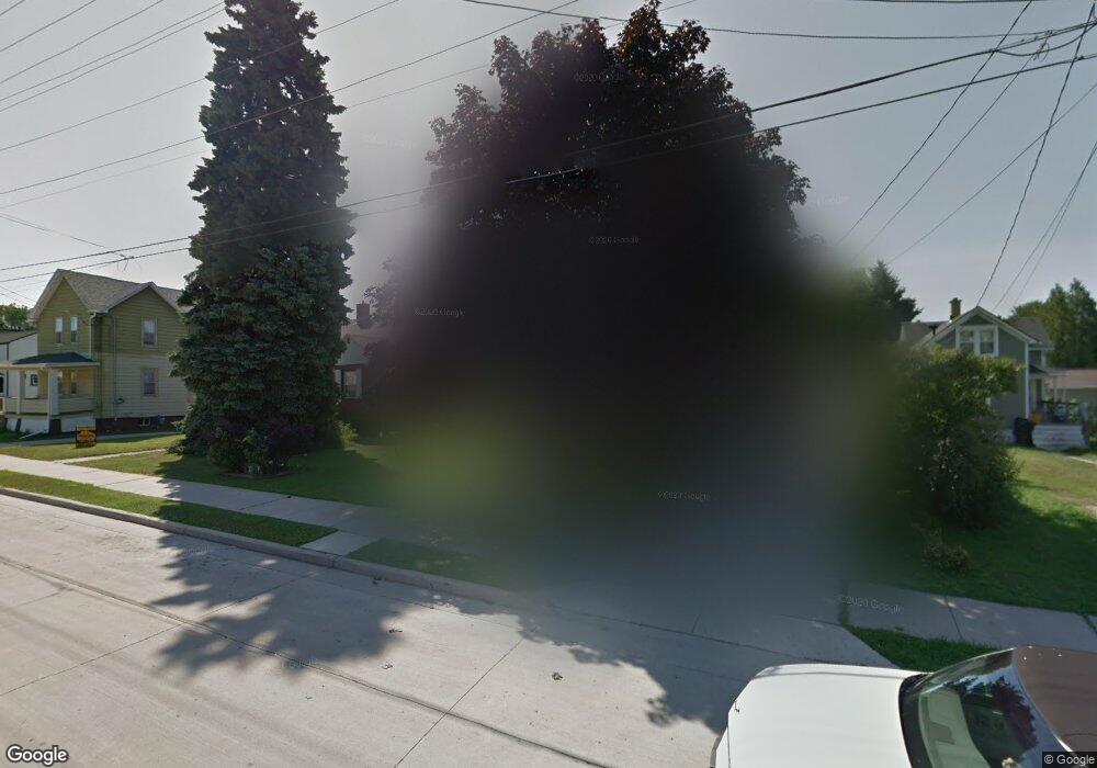 1613 19th St, Two Rivers, WI 54241 - photo 1