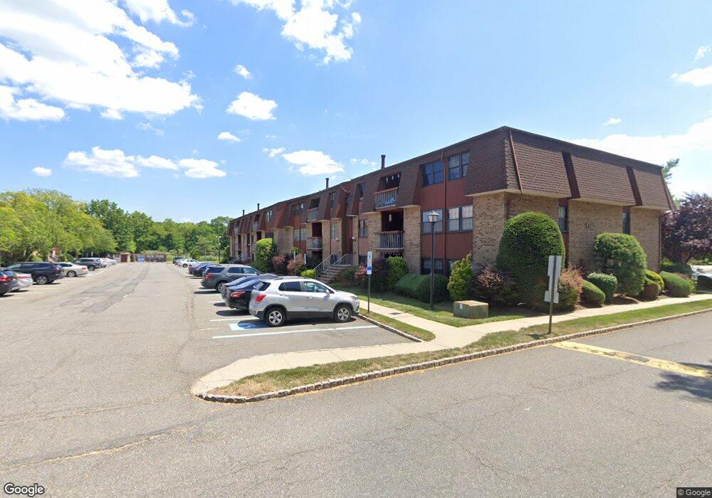 11C Powderhorn Ct unit 11 C, Woodbridge, NJ 07095 - photo 1