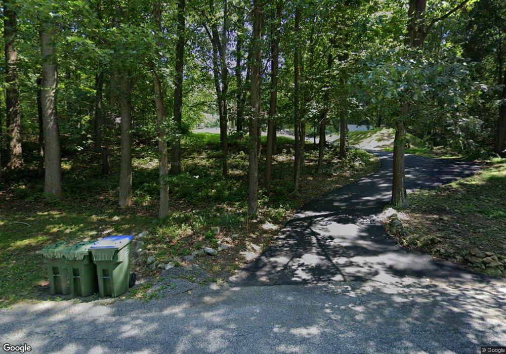 352 Buckhorn Dr, Belvidere, NJ 07823 - photo 1