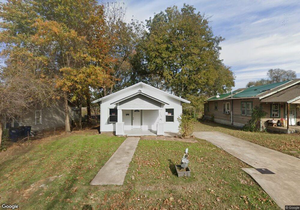 209 E Miami Ave, Cleveland, OK 74020 - photo 1