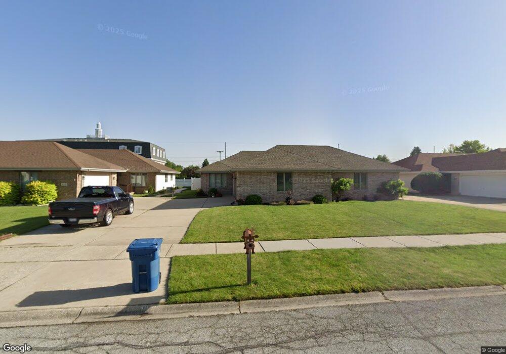 1006 Ivanhoe Ln, Dyer, IN 46311 - photo 1