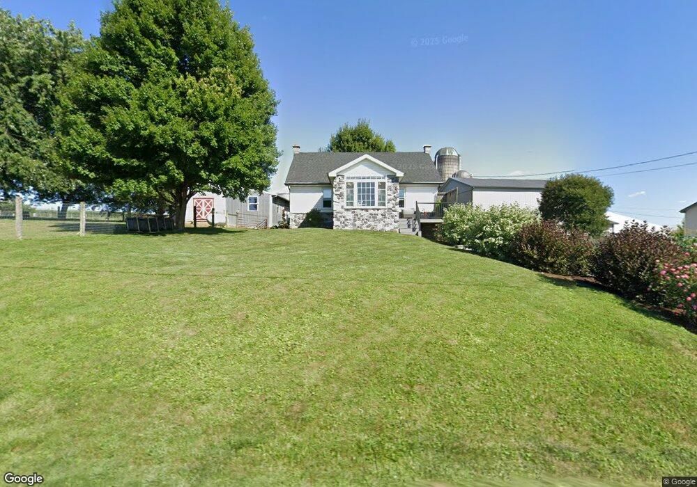 255 N Shirk Rd, New Holland, PA 17557 - photo 1
