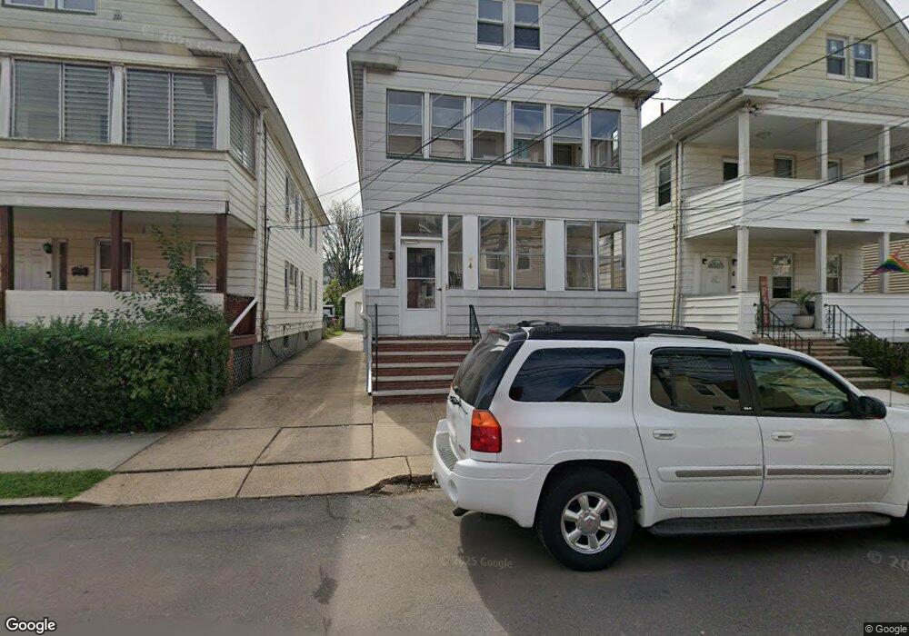 4 Brookside Ave, New Brunswick, NJ 08901 - photo 1