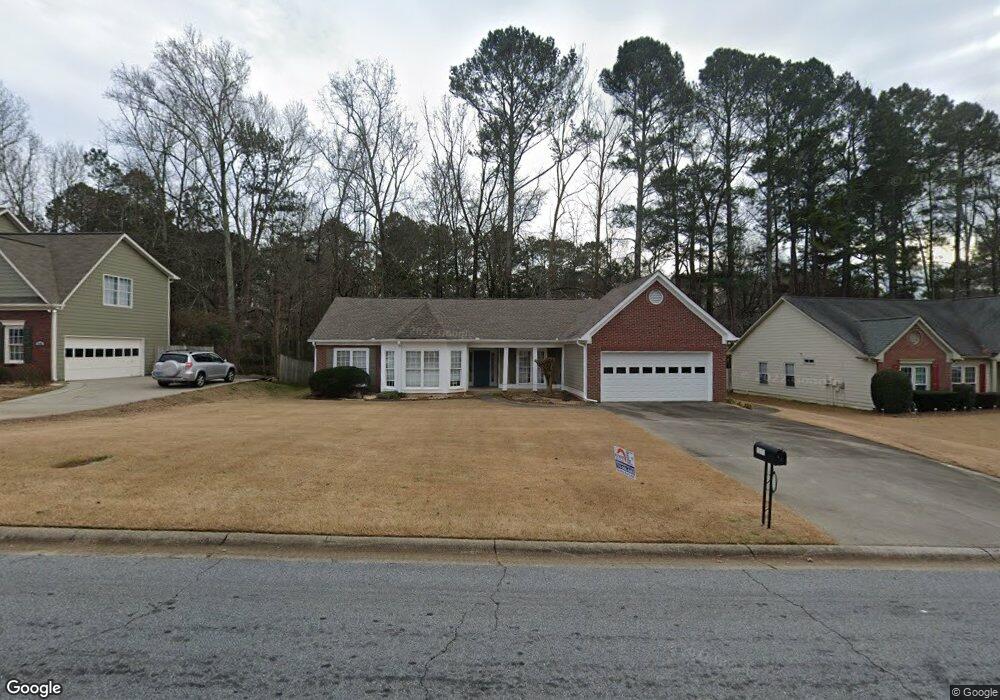 688 Eight Point Ct, Suwanee, GA 30024 - photo 1