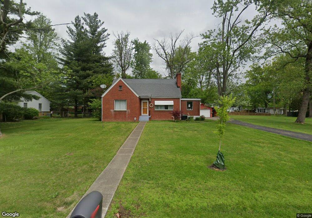 1718 Lynnwood Dr, New Albany, IN 47150 - photo 1