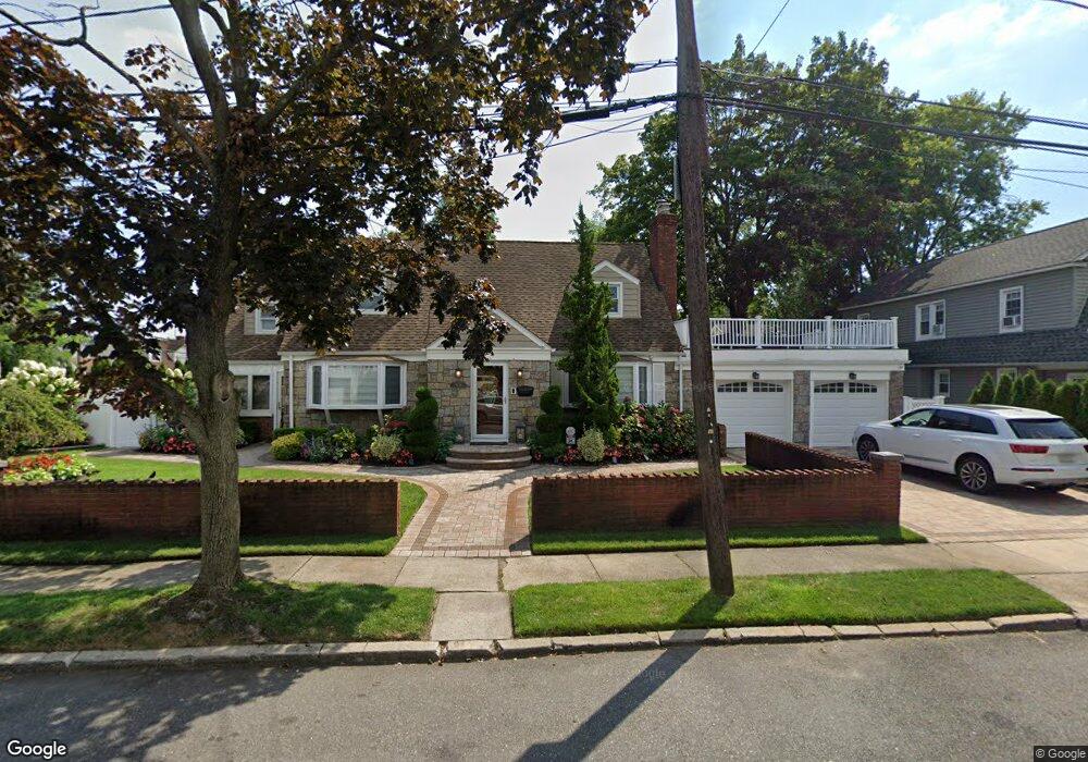 48 W Euclid St, Valley Stream, NY 11580 - photo 1