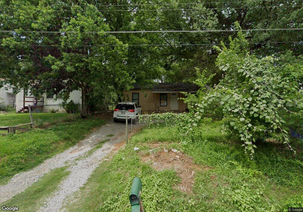 1015 W Collins St, Denison, TX 75020 - photo 1