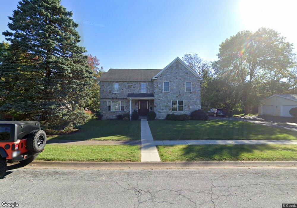 1044 Hillview Ln, Hershey, PA 17033 - photo 1