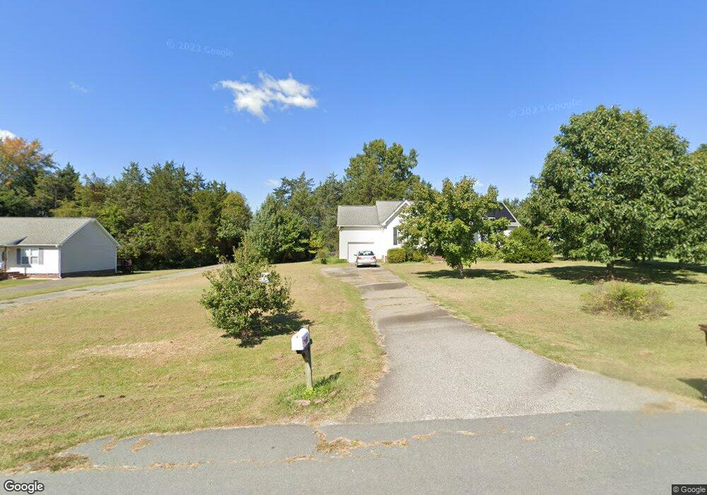 2428 Foxfire Ln, Burlington, NC 27217 - photo 1