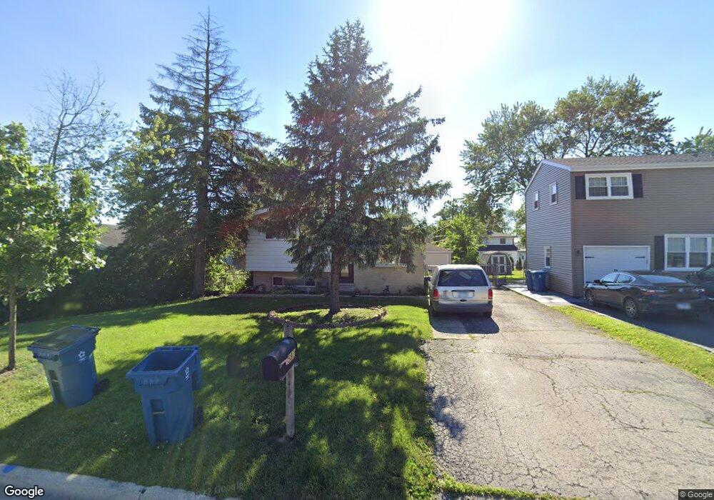582 N Indiana St, Elmhurst, IL 60126 - photo 1