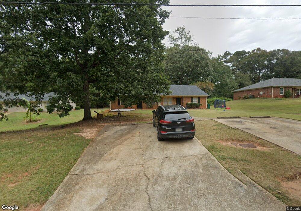 697 Jackson Park Ln, Suwanee, GA 30024 - photo 1