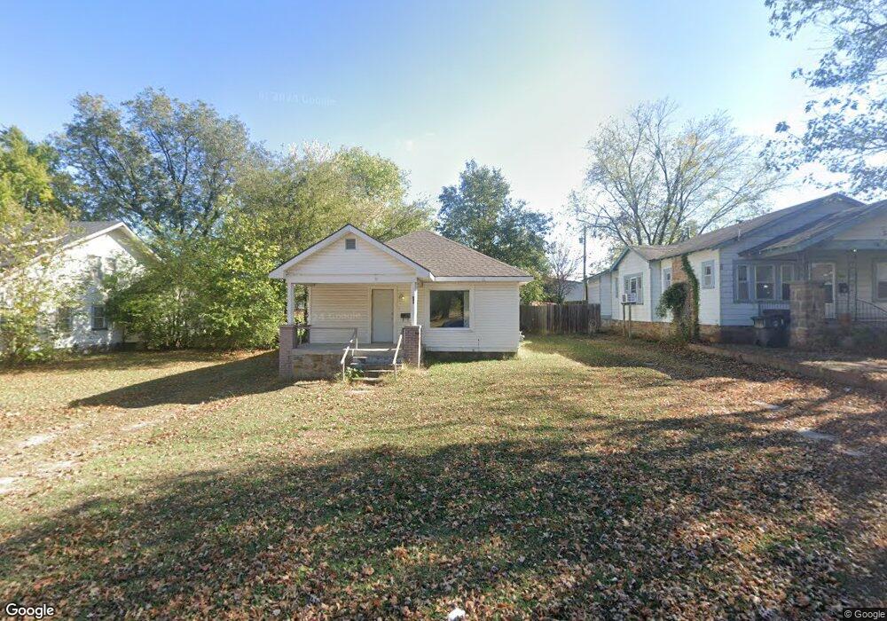 833 S Rogers Ave, Okmulgee, OK 74447 - photo 1