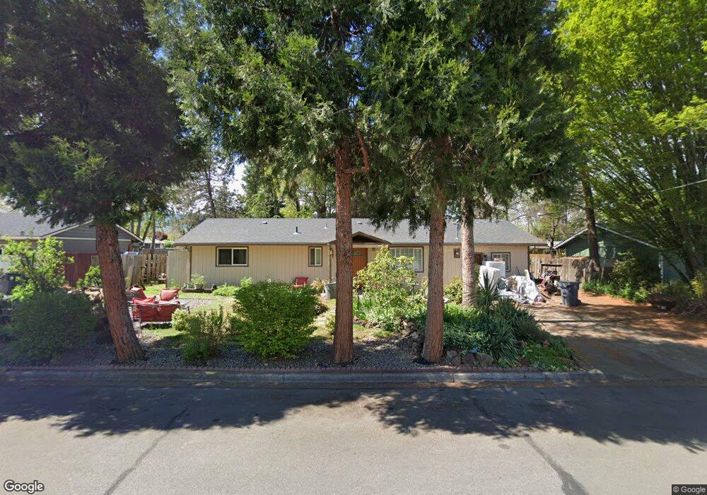 204 Corcoran Ln, Central Point, OR 97502 - photo 1