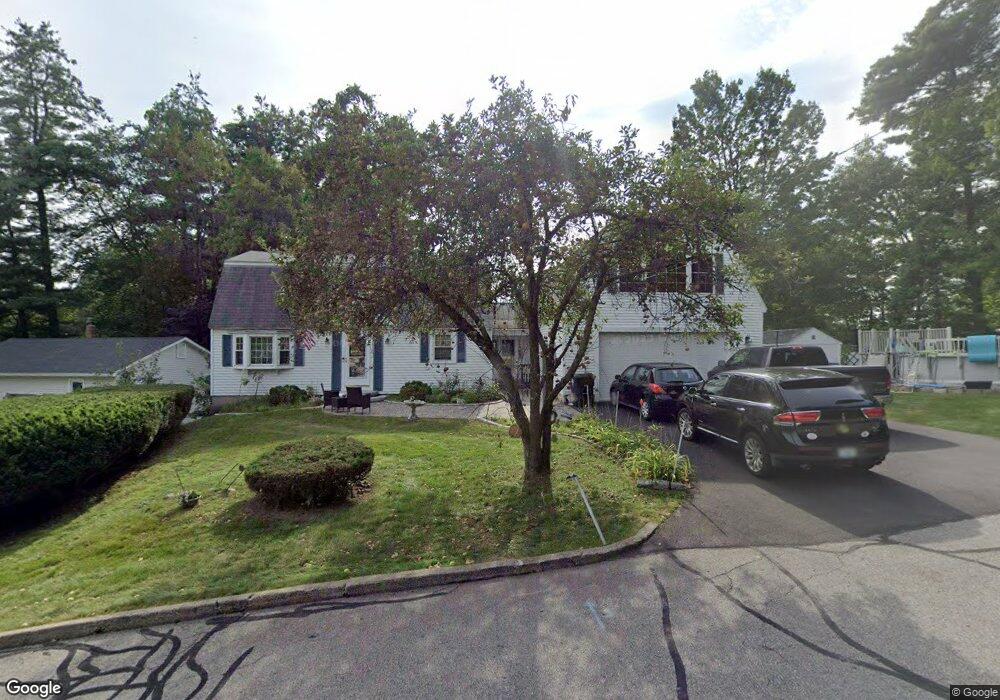 22 Cherokee Ave, Nashua, NH 03062 - photo 1