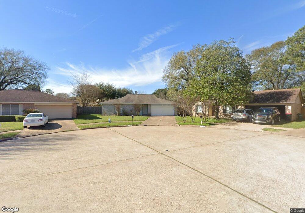 7527 Wovenwood Ln, Houston, TX 77041 - photo 1