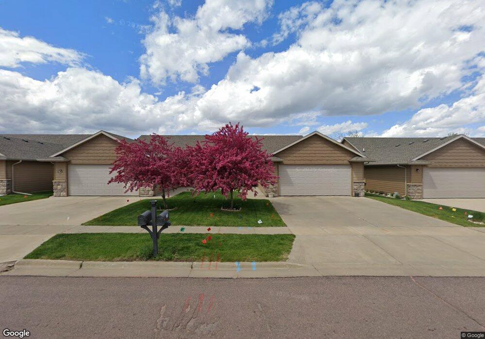 3708 E Woodsedge St, Sioux Falls, SD 57108 - photo 1