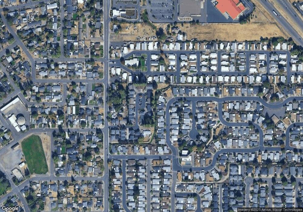 644 Shadow Way, Central Point, OR 97502 - photo 1