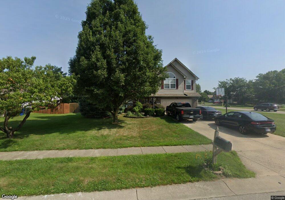 172 Davis Dr, Whiteland, IN 46184 - photo 1