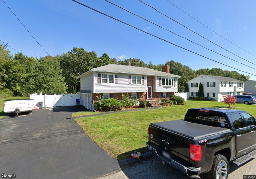 123 Woodburn Dr, Methuen, MA 01844 - photo 1