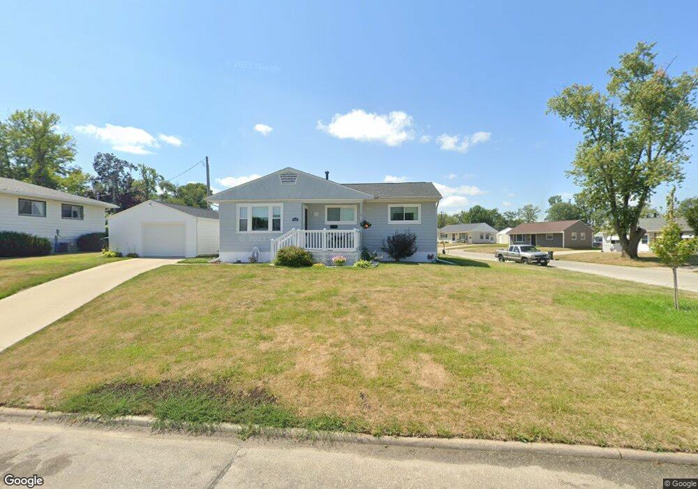 1200 16th St SW, Cedar Rapids, IA 52404 - photo 1