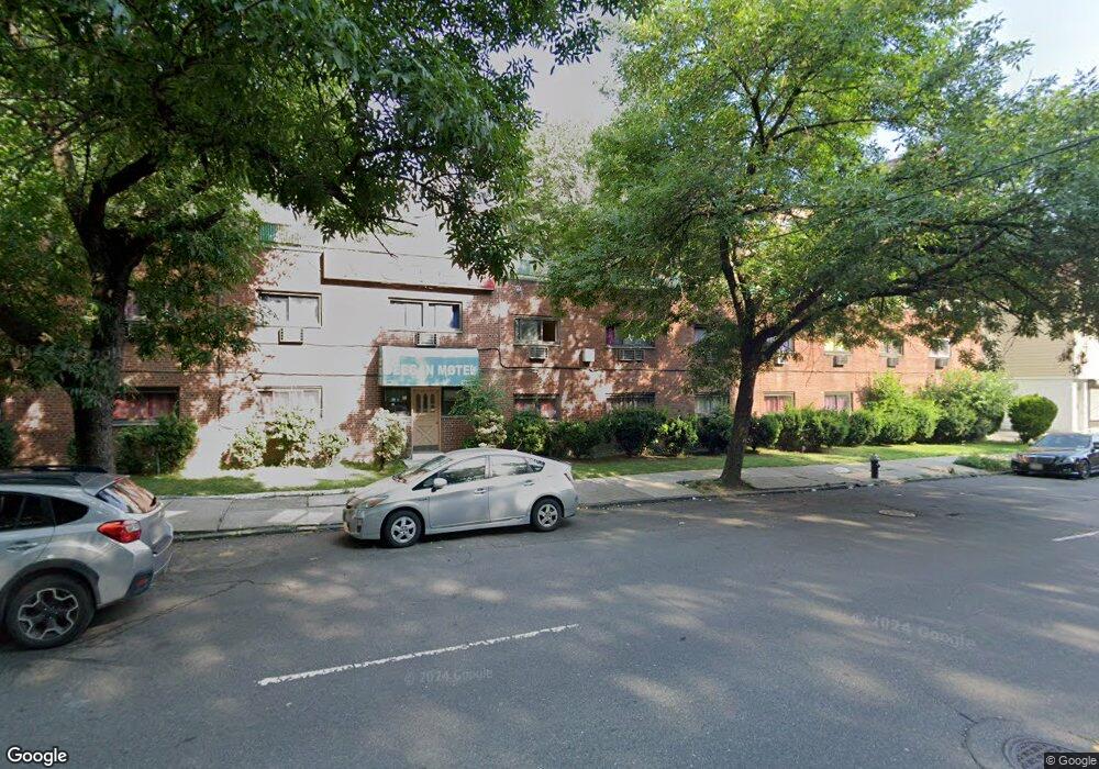 3600 Bailey Ave, Bronx, NY 10463 - photo 1