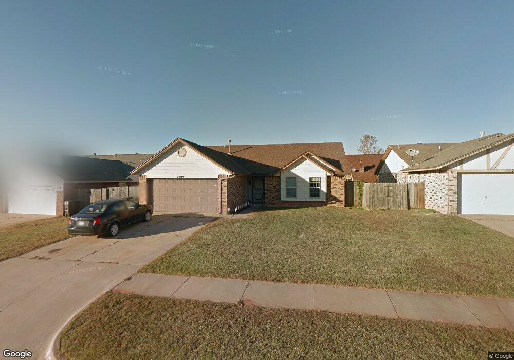 2109 NE 8th St, Moore, OK 73160 - photo 1