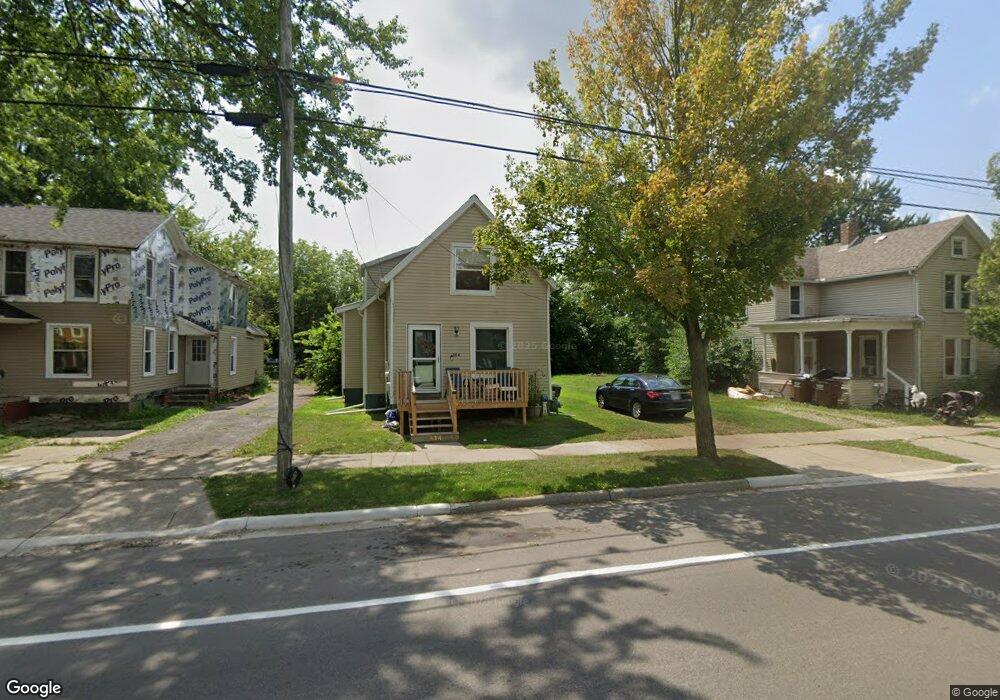 828 E Maumee St, Adrian, MI 49221 - photo 1