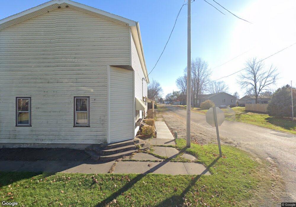 201 E 1st St, Cedar Point, IL 61316 - photo 1