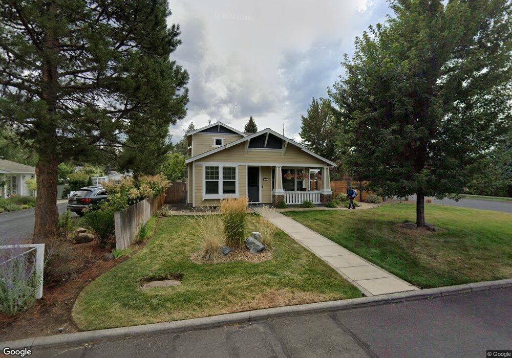 381 SW Mckinley Ave, Bend, OR 97702 - photo 1