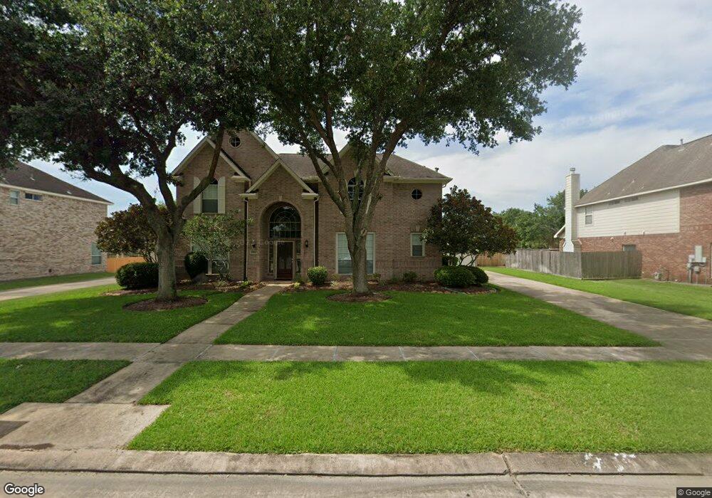 1525 Clubhouse Dr, Friendswood, TX 77546 - photo 1