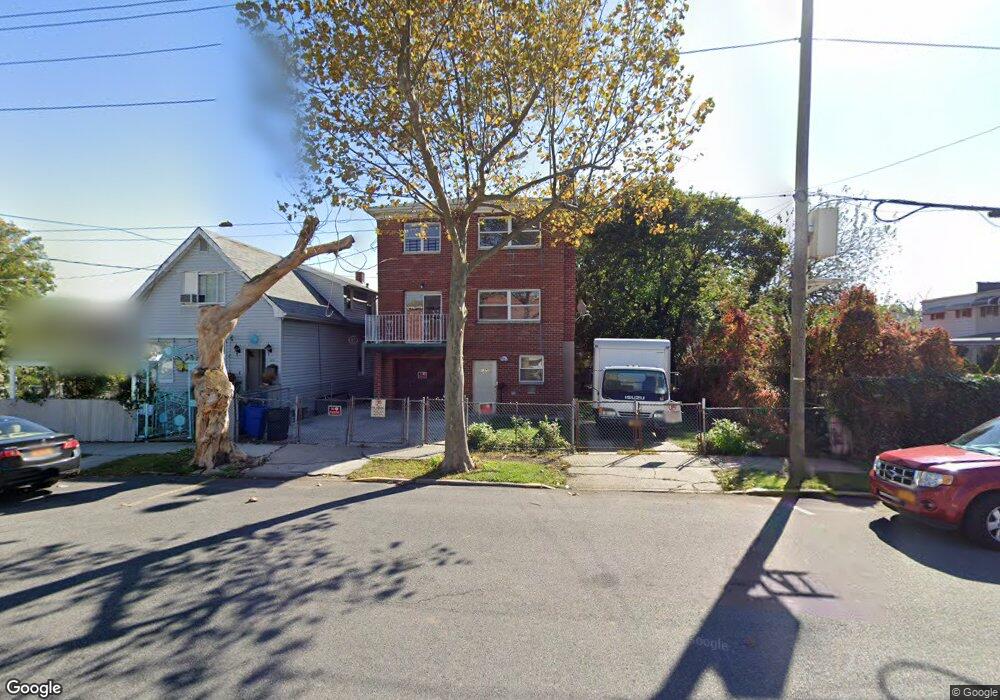 1970 Gildersleeve Ave, Bronx, NY 10473 - photo 1