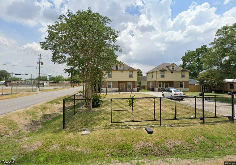710 Nadolney St, Houston, TX 77015 - photo 1