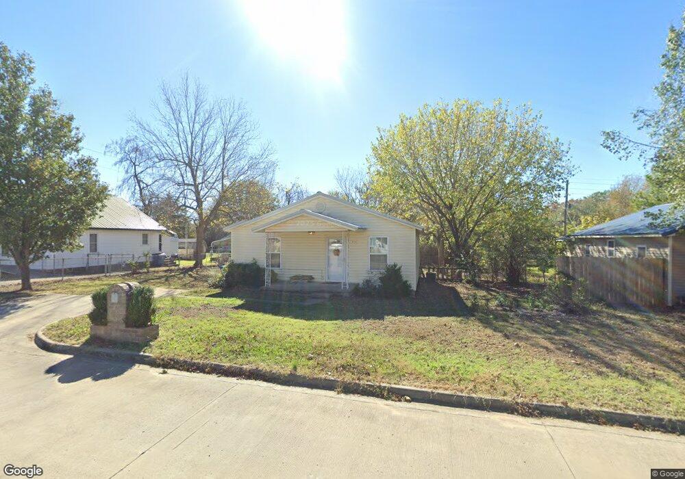 808 E Comanche Ave, McAlester, OK 74501 - photo 1