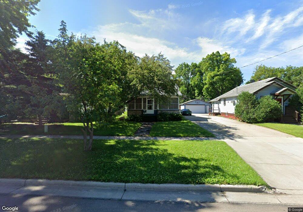 1432 4th Ave S, Fargo, ND 58103 - photo 1