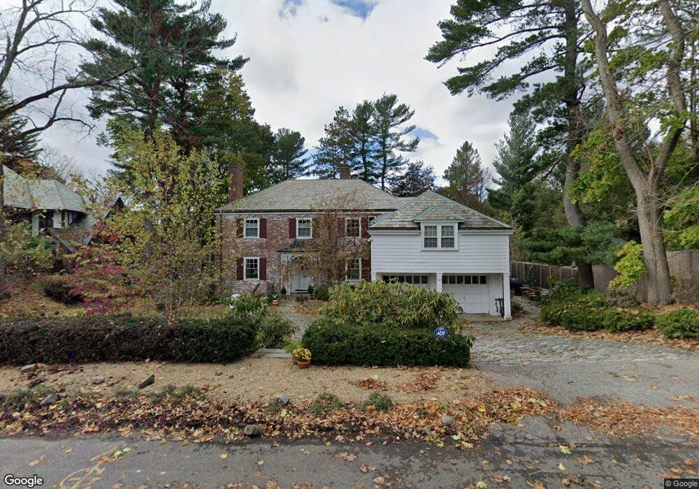 121 Monadnock Rd, Chestnut Hill, MA 02467 - photo 1