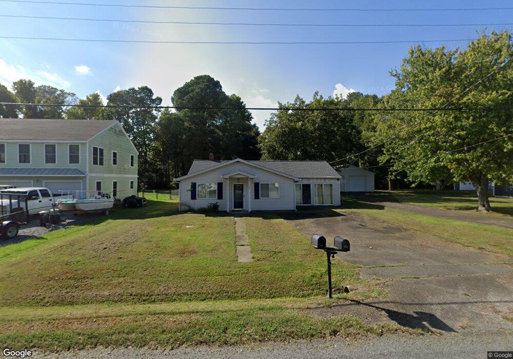 439 Shore Dr, Colonial Beach, VA 22443 - photo 1