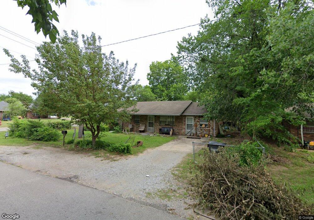 822 Pettit St, Ardmore, OK 73401 - photo 1