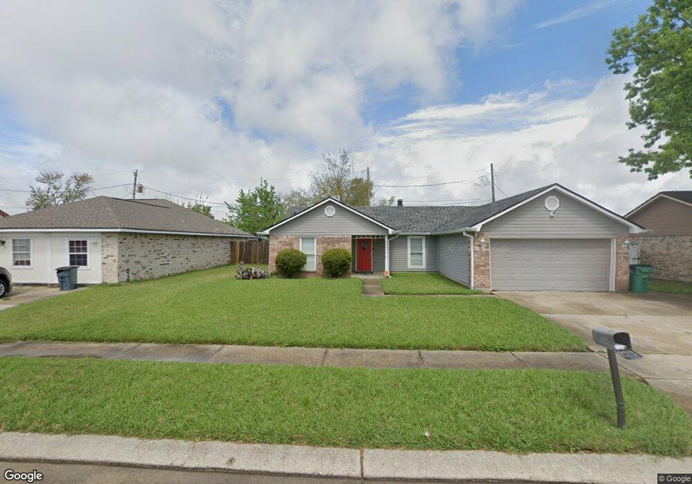 1508 S Sugar Ridge Dr, Laplace, LA 70068 - photo 1