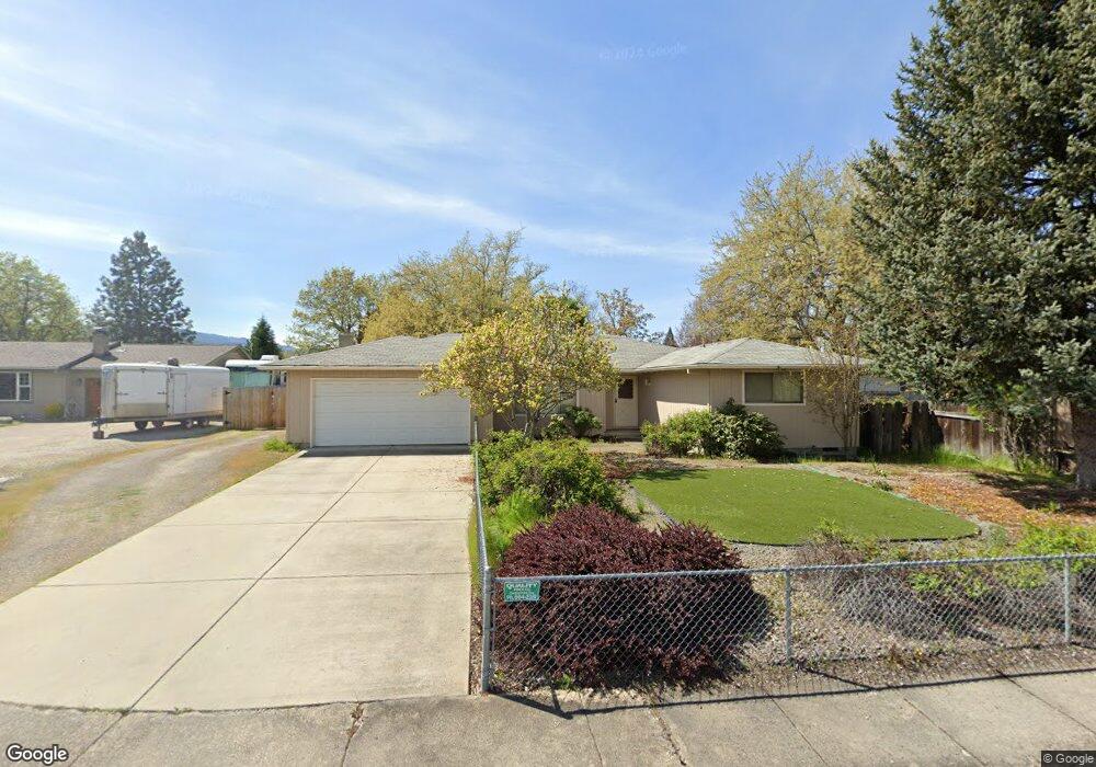 4055 Crestwood Cir, Central Point, OR 97502 - photo 1